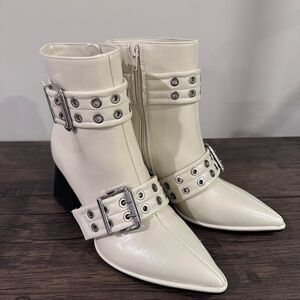 Mix No. 6 Cream White Ankle Boots with Silver Buckles